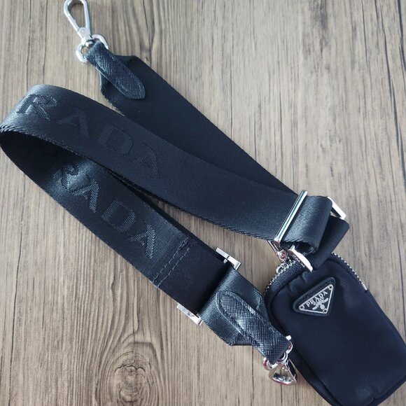 $2499 Authentic PRADA Re-Edition 2005 Made in ITALY Black Crossbody Shoulder Bag - Picture 13 of 16